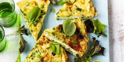 Frittata de petits pois à la courgette et au basilic